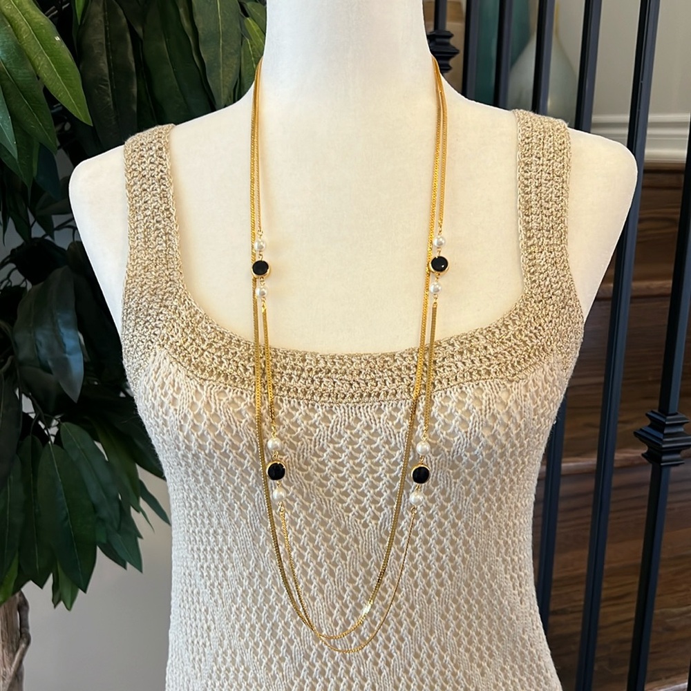 Beautiful Herringbone Double Chain, Pearls & Black Enamel Lobster Clasp Closure